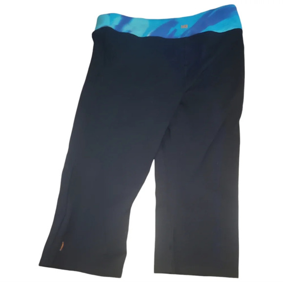 Lucy black turquoise powermax Capri workout leggings medium - Picture 6 of 6